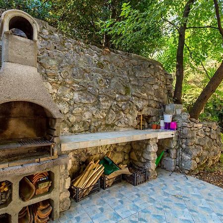 غييكا Apartman Villa Carolina المظهر الخارجي الصورة