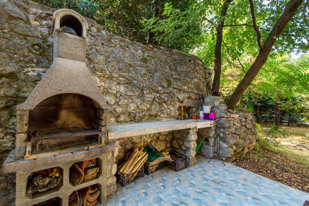 غييكا Apartman Villa Carolina المظهر الخارجي الصورة